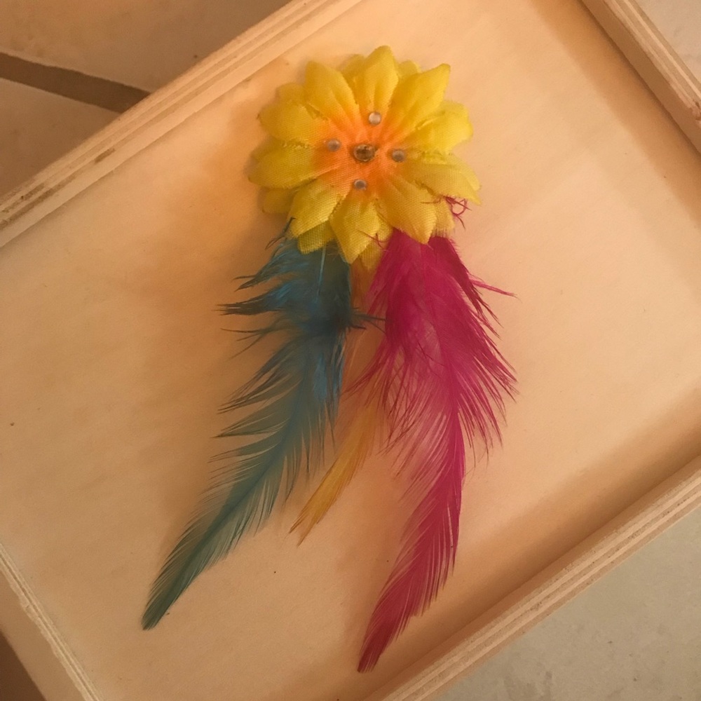 Handmade Flower Brooch - Picture 3 of 3